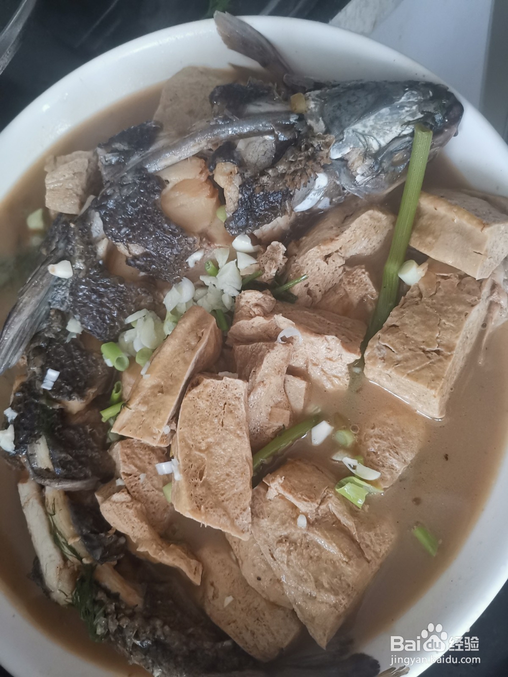 白鱼炖冻豆腐