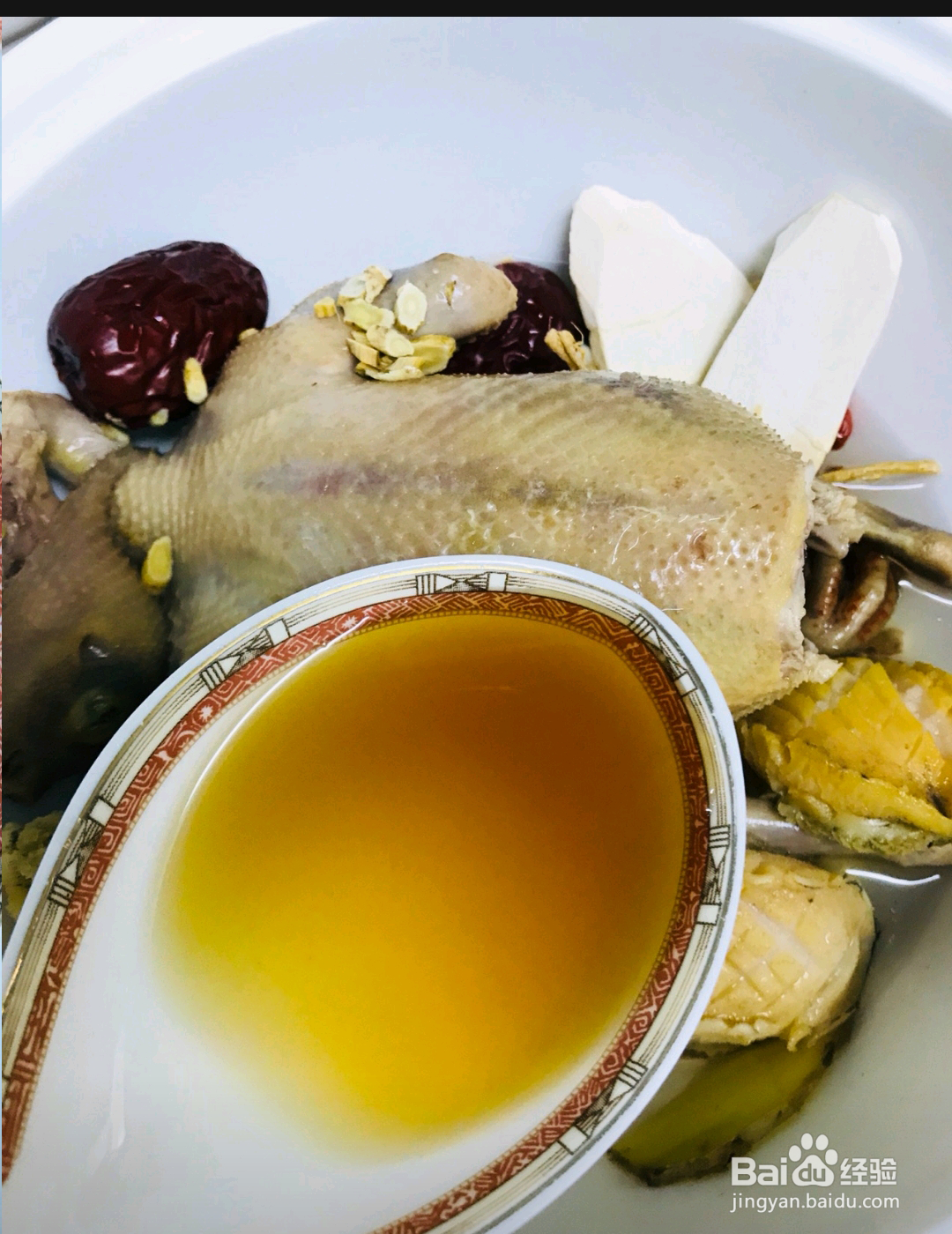 如何做出鲍鱼辽参炖鸽？