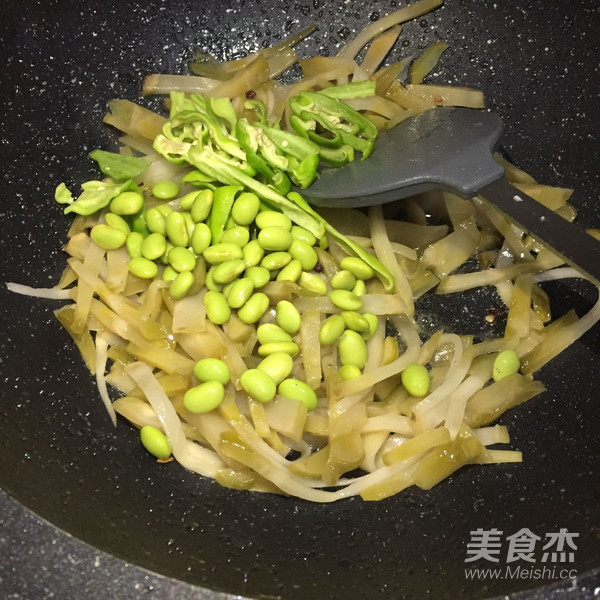 榨菜毛豆肉丝