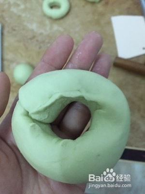 甜甜圈的做法