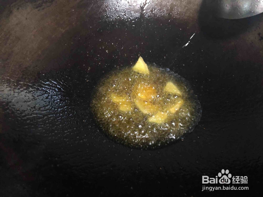 如何做芹菜炒肉