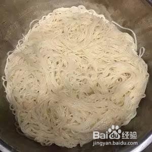 如何制作奶香菠菜意面（图解）