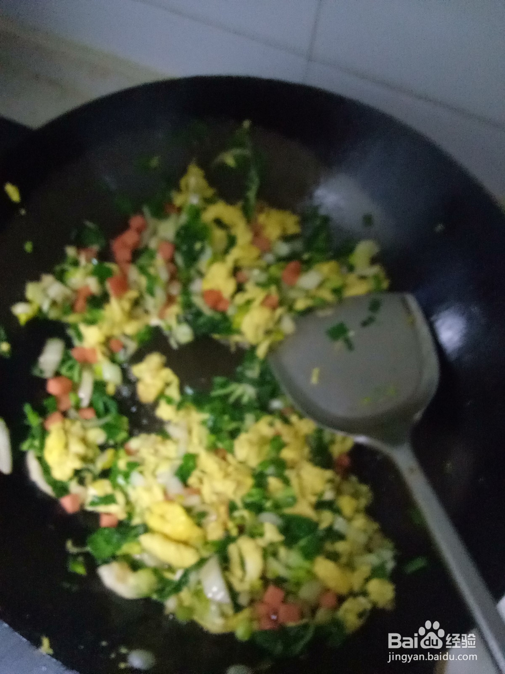 青菜鸡蛋火腿肠米饭