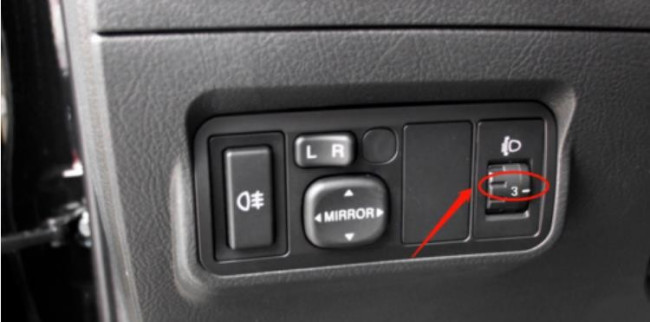 比亚迪的大灯怎样调节