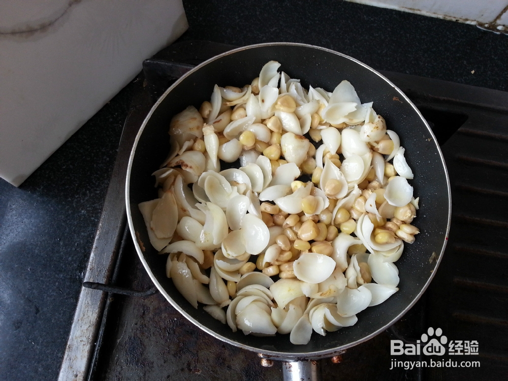 百合糯玉米小炒