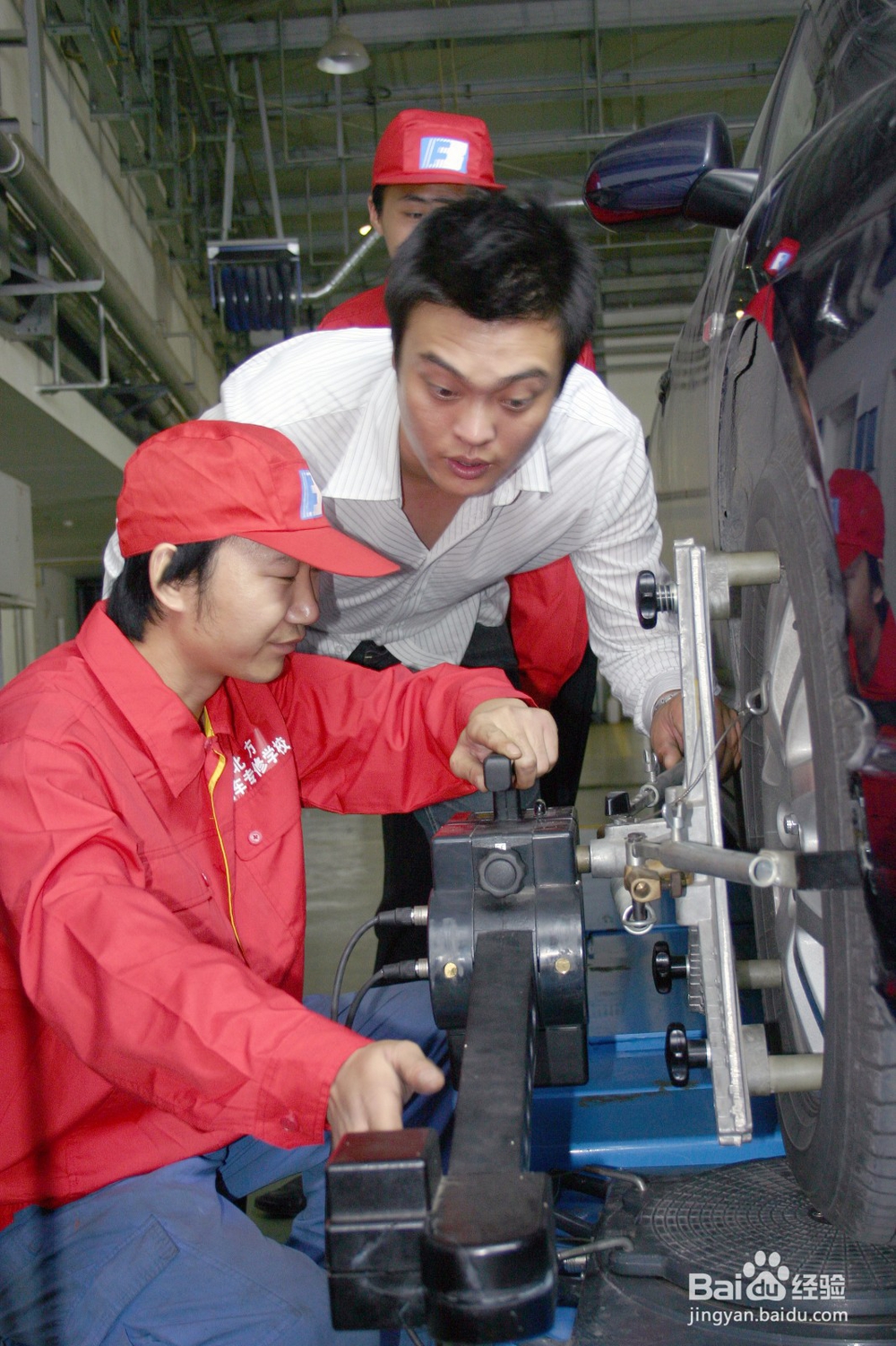 在夏天高温的季节，要对轮胎做怎样的养护？