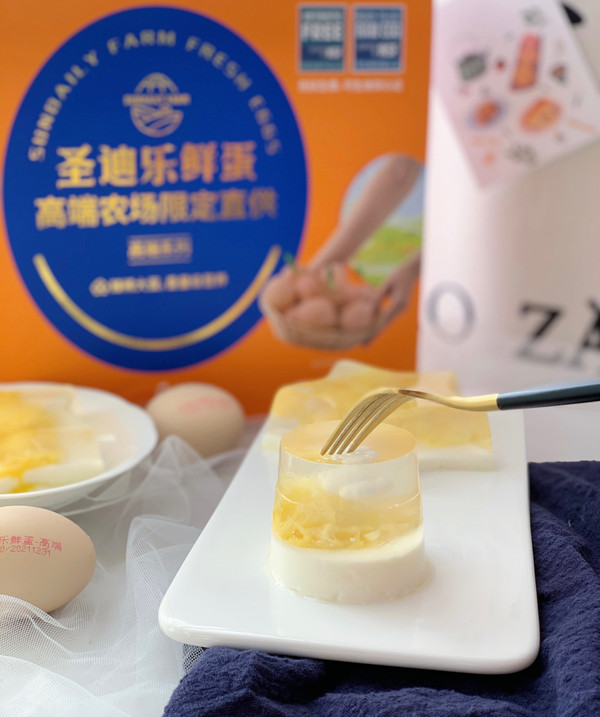 奶香蛋花水晶糕