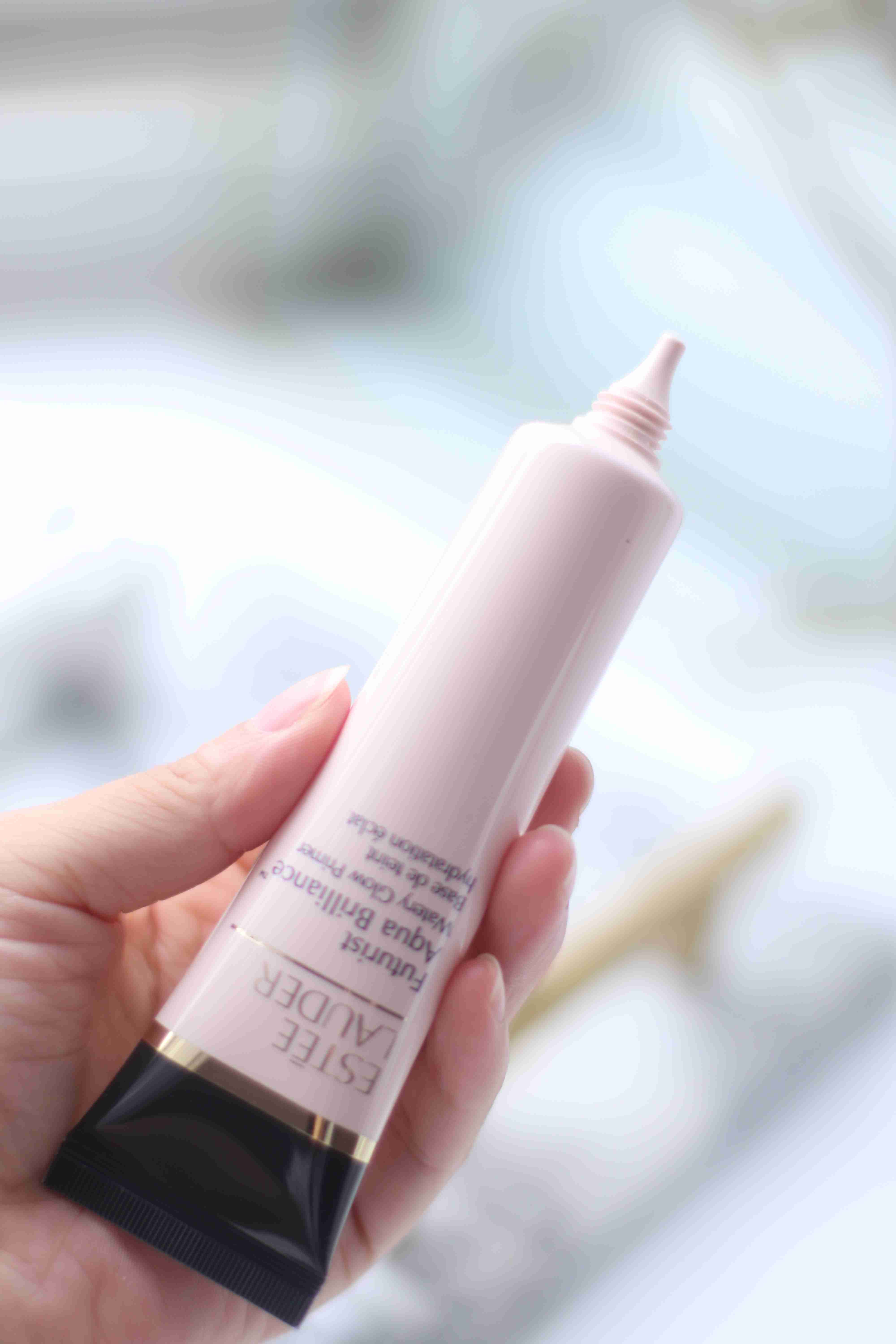 雅诗兰黛沁水妆前乳，心机素颜就靠它了！