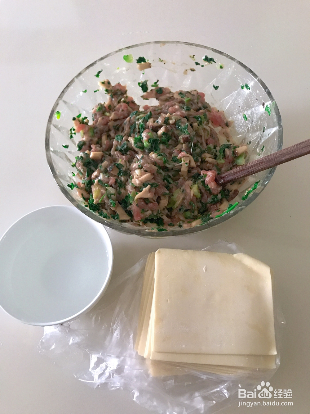 奶奶教你做香菇荠菜猪肉馄饨