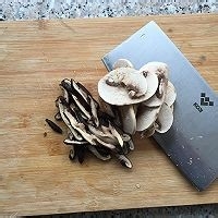如何制作香菇鸡肉粥