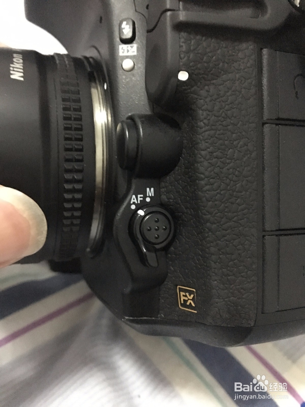 尼康小痰盂50/1.8D标准定焦镜头使用方法