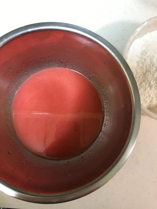 圣诞老人蛋糕卷#蛋糕卷一切#