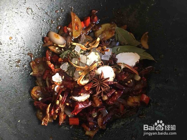 如何做美味的卤鸭翅