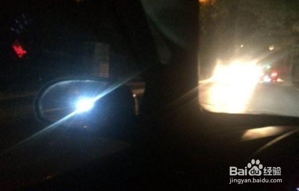 16款旗舰君越远光灯怎么用