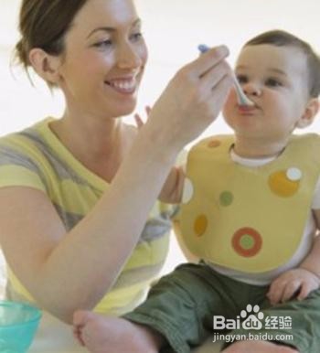 给宝宝喂饭要注意哪些技巧?