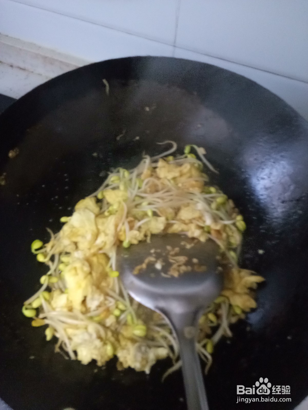 家常豆芽炒鸡蛋