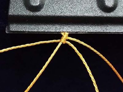 编皮筋手链的3种方法是什么
