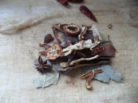 卤鸭头的香料配方是什么