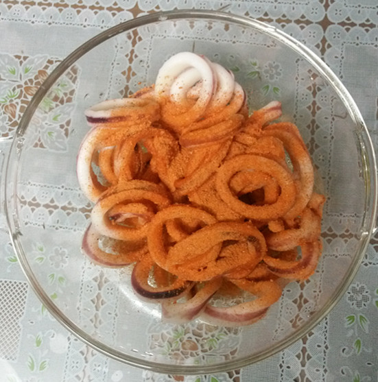 奥尔良烤鱿鱼圈