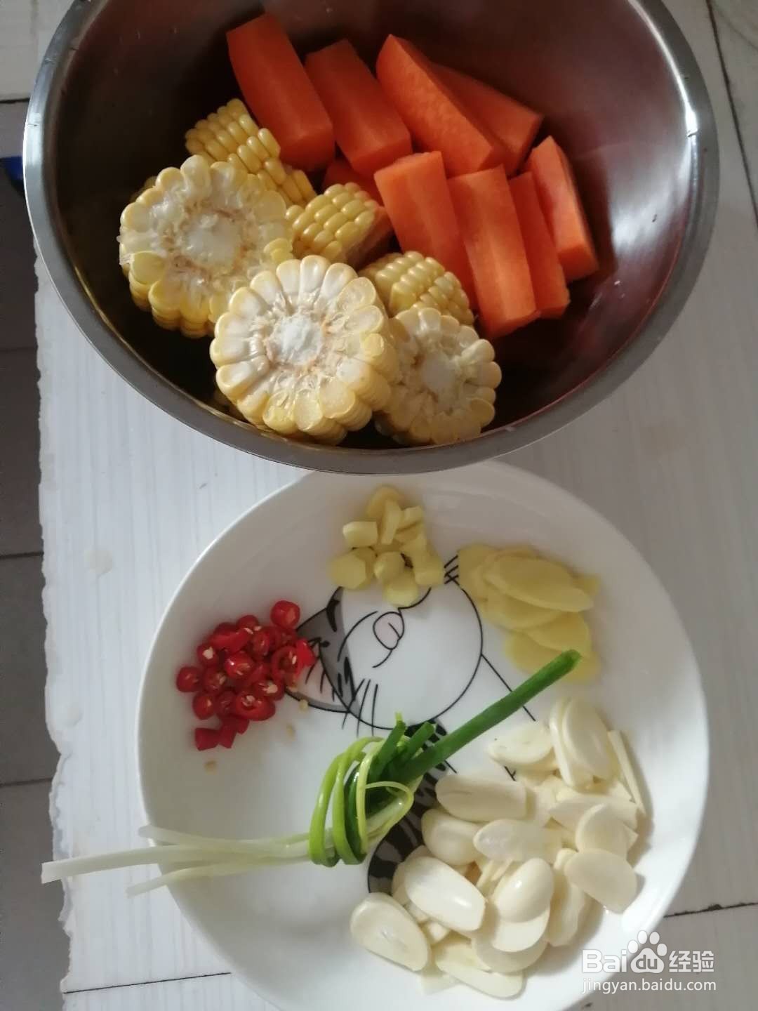 怎么做胡萝卜玉米排骨汤