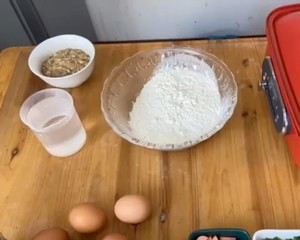 在家动手做鸡蛋汉堡