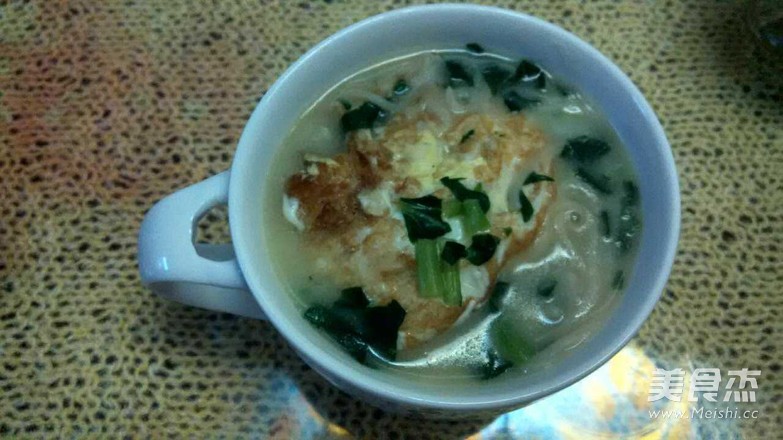 鸡蛋青菜面的做法