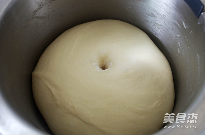 豆沙面包卷的做法