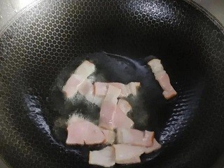 泡菜培根芝士炒饭怎么做