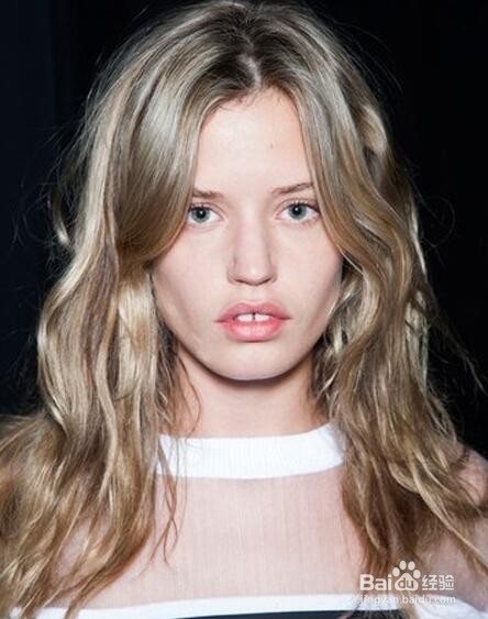 选一款你喜欢的卷发造型，周末约小伙伴一起做吧