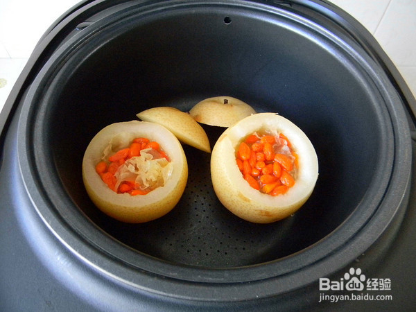 雪梨银耳盅的做法