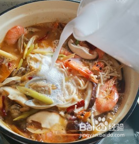 怎样制作出越喝越上瘾的泰式冬阴功汤步骤