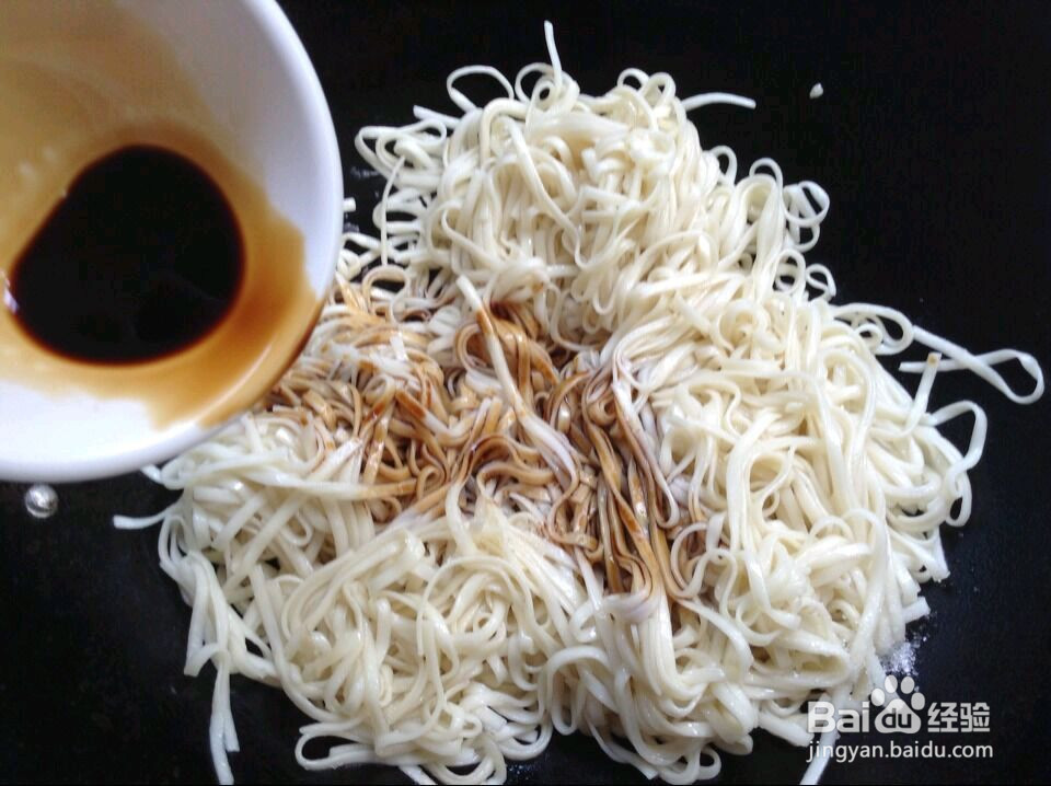 浓香酱油炒面的做法