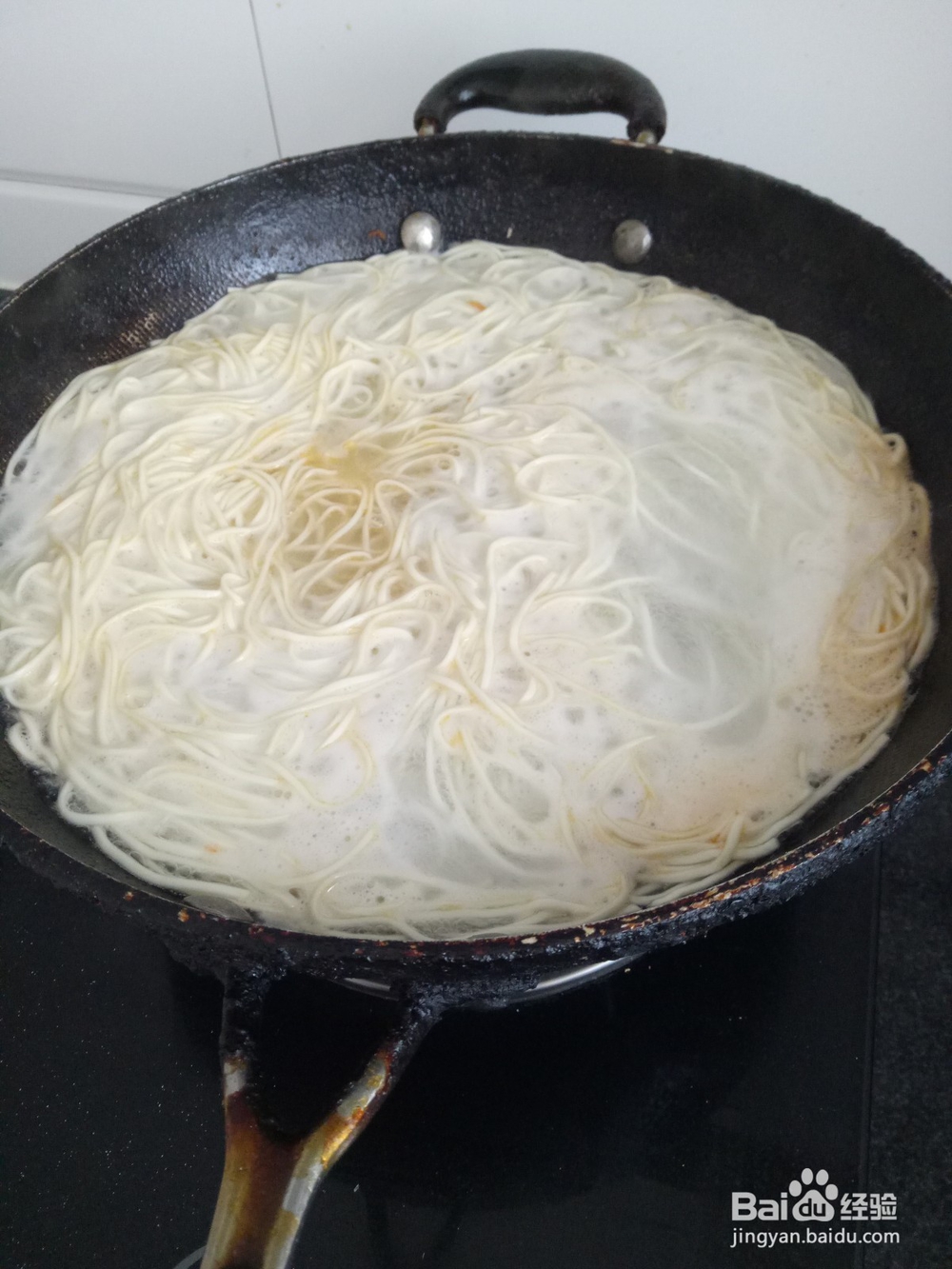 美食——西红柿鸡蛋干拌面的做法