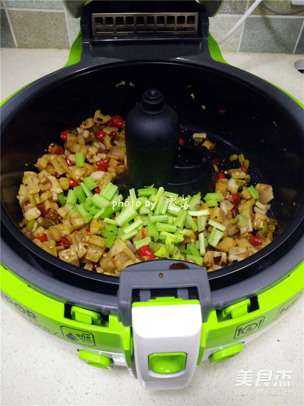 酸辣藕丁的做法