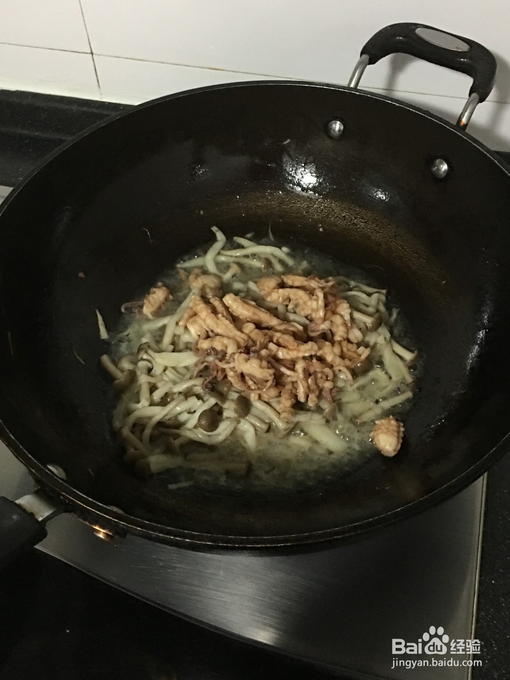 怎样做好吃的鲜菇炒鱿鱼?