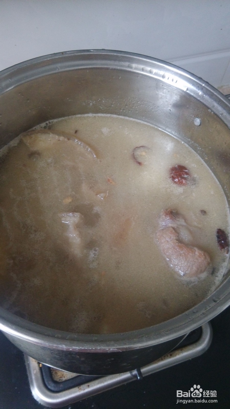 木瓜猪脚汤的制作