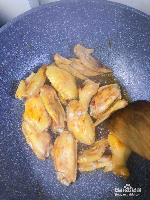 特色新法可乐鸡翅