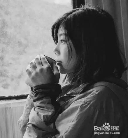 摄侧脸好看的方法