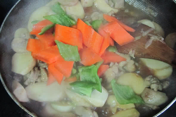 蚝油杏鲍菇鸡腿