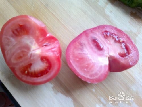 好吃健康的青椒西红柿烧茄子的做法