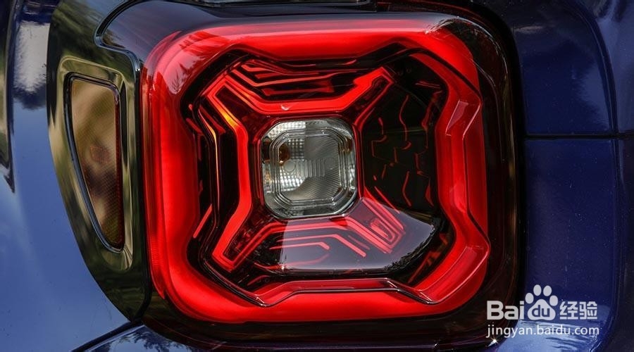 自由侠的尾灯怎么换