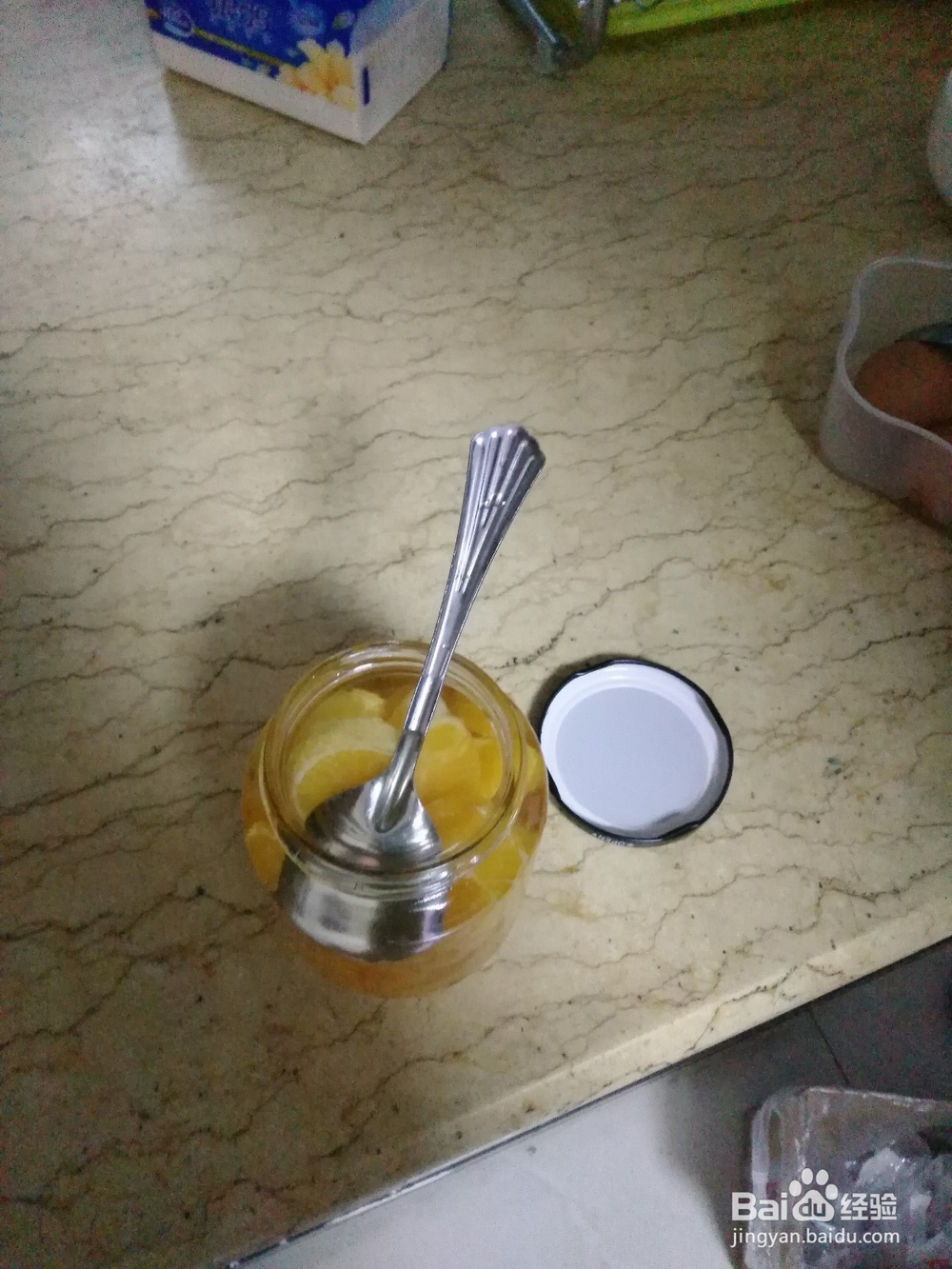 怎样快速打开玻璃罐头？