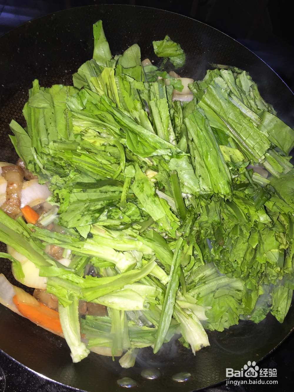 红烧肉烩洋葱油麦菜