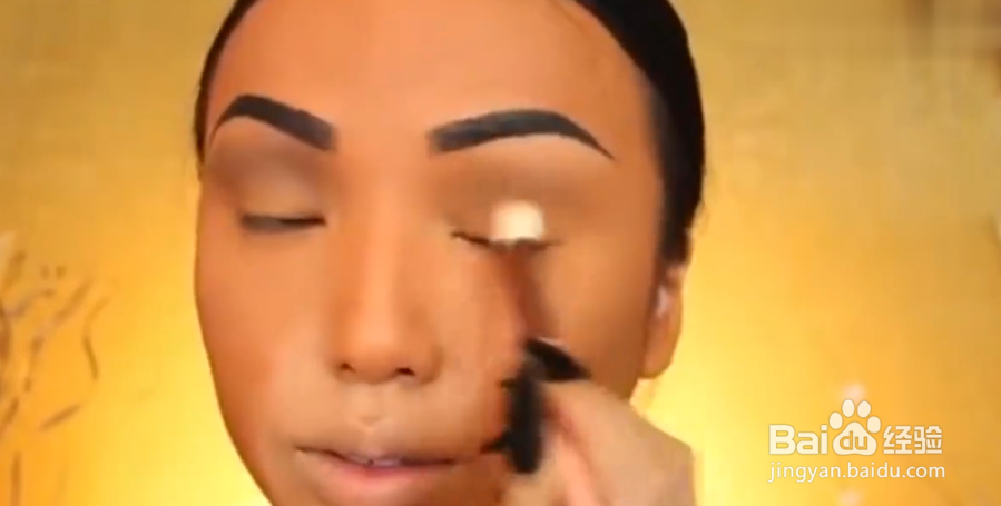 如何画出简单的面部彩绘