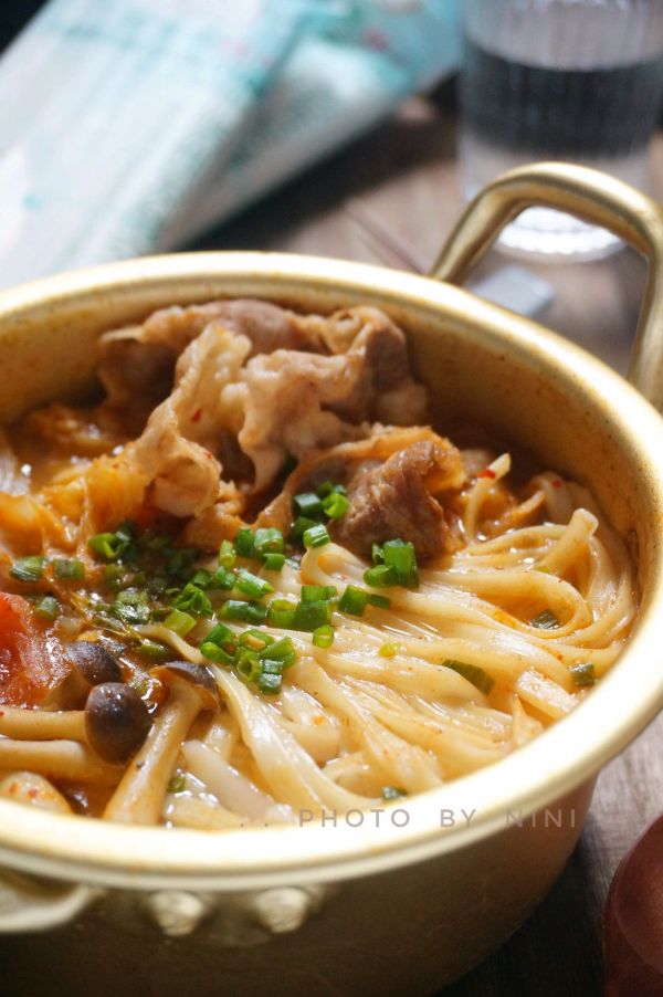 番茄泡菜肥牛面