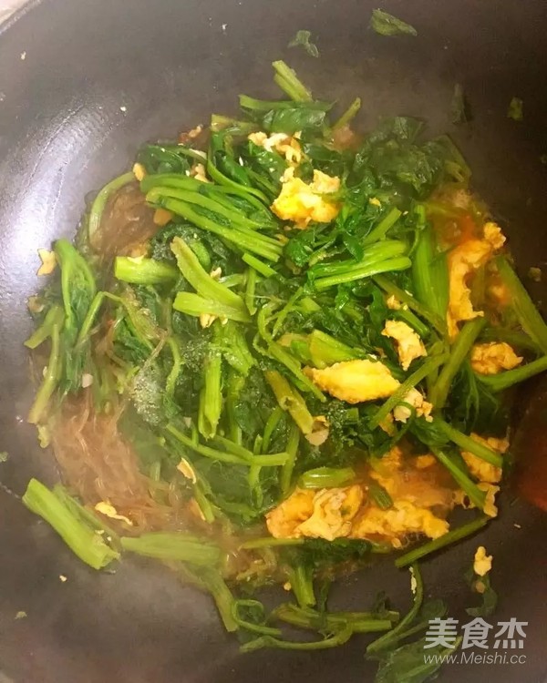 菠菜鸡蛋炖粉条