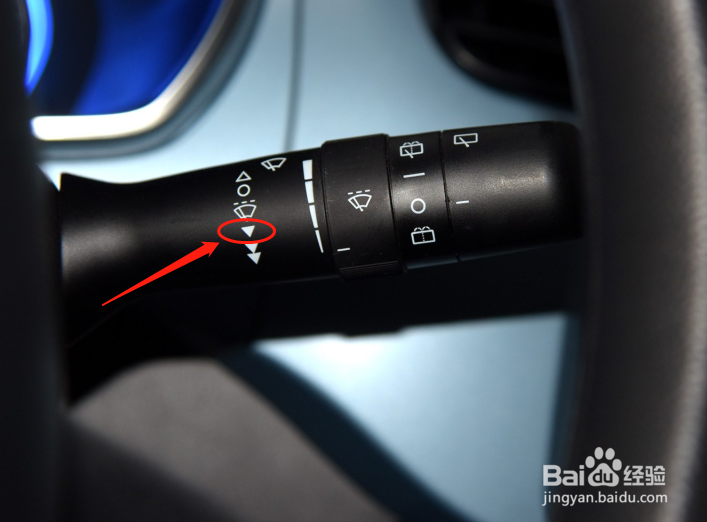 中华H220汽车雨刮功能怎么调节