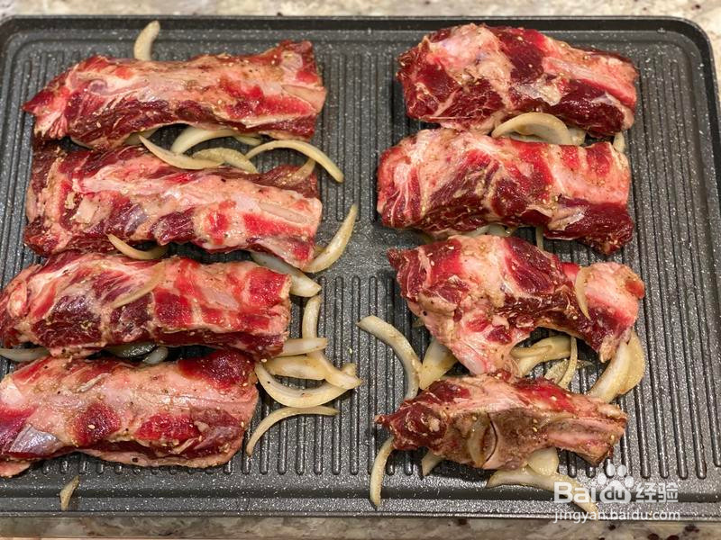 一锅端美味烤牛排骨的做法