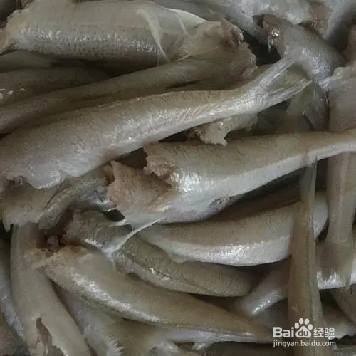 沙丁鱼炒萝卜丝