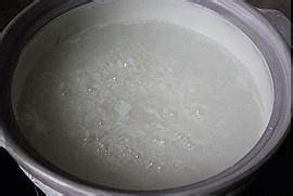 新鲜美味的海鲜粥